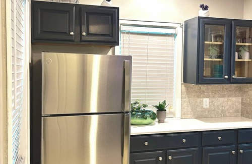 St. Paul House | Charming 2-bedroom house in Saint Paul with AC