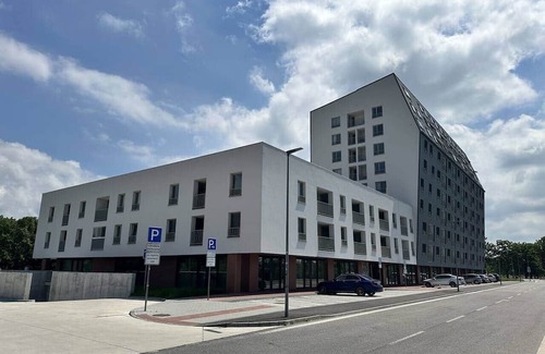 Ruzinov Apartment | Ambient lounge with sundeck and free parking