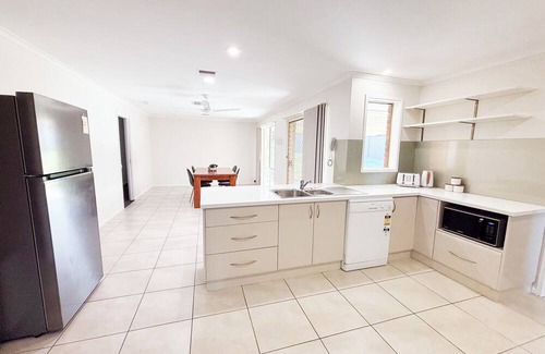 Tatton House | 30 Kimberley Drive, Tatton