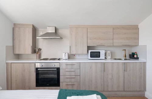 Tooting Apartment | Prestige 1- Bedroom Flat in Central London – Close to Top Tourist Attractions