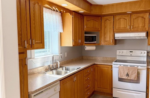 Rocky Harbour House | Kindred Cottages - Private oasis in the heart of Gros Morne National Park
