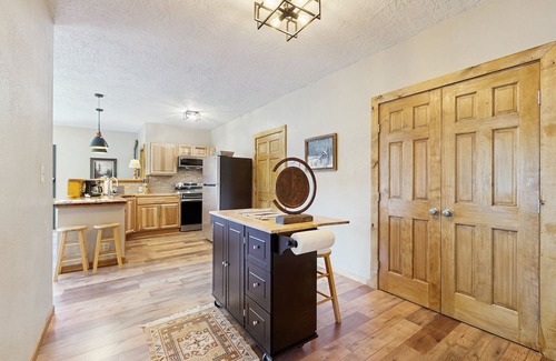 Bayfield House | Charming house w/full kitchen, peaceful location & wifi