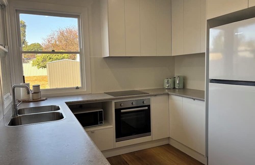 Turvey Park House | 5 Hely Avenue, Wagga Wagga