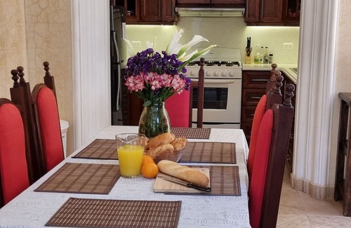 Antigua Guatemala Apartment | APARTAMENTOS LOS NAZARENOS ROOM 7-1 - swimming pool, jacuzzi and gym