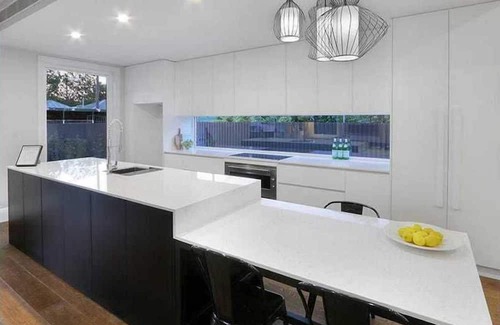 Wagga Wagga House | Peter's Central Haven - 66 Peter Street