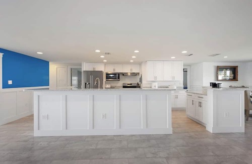 Harbour Heights House | Coastal Luxury awaits in this 3/3 on the River