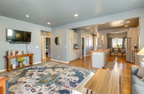 Kingman House | 3BR 2BA - Kingman Home w/Patio & Fire Pit