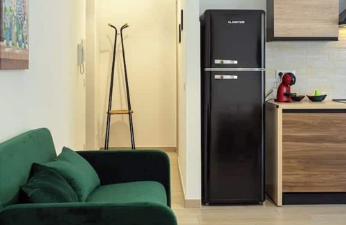 Barcellona Pozzo di Gotto Apartment | [Da Mimmo] Central location, close to the sea, free parking