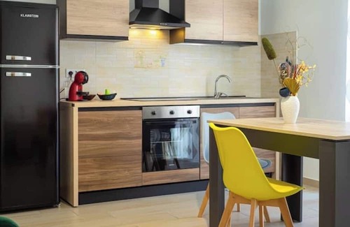 Barcellona Pozzo di Gotto Apartment | [Da Mimmo] Central location, close to the sea, free parking