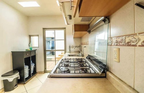 Morelos House | Gaviota Summary: Aloj