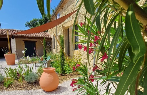 Terraube Apartment | Duplex studio "La Volière" 10 minutes from Lectoure, Fleurance and Condom