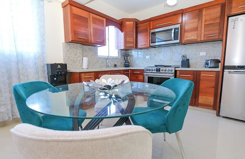 San Cristobal Apartment | Beautiful 2Bd/2bath apt W. AC, Garage & roof top