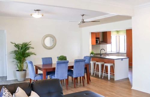Urangan House | Perfect Family Holiday Home Right On The Esplanade