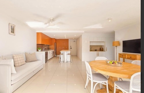Tugun Apartment | Abode@Walfordn17 Wyberba Street Tugun