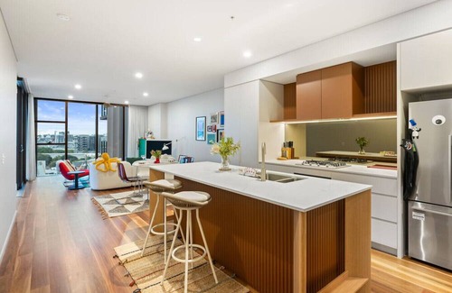 West End Apartment | Chic Luxe Retreat | Pool Private Balcony Skyview