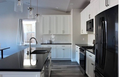 Rohnerville House | 3-bedroom house with a view
