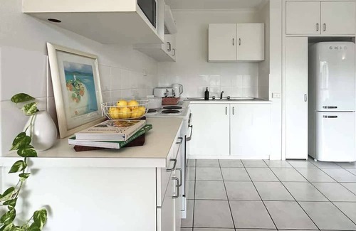 Clifton Beach Apartment | The Idle - Nostalgic Beach Apartment in Clifton