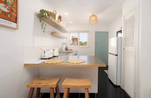 Bilinga Apartment | Bilinga Breeze Walk to North Kirra Beach and Airport