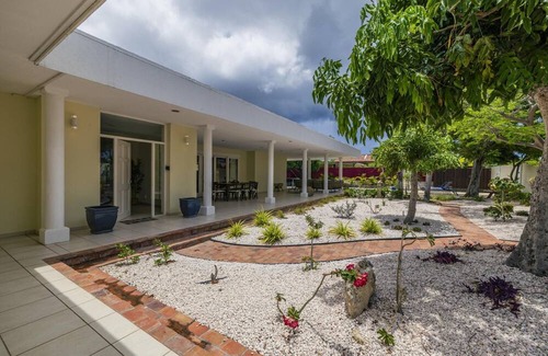 Oranjestad Villa | Spacious 5BR4.5BA w/Pool @ DownTown I Close2Beach