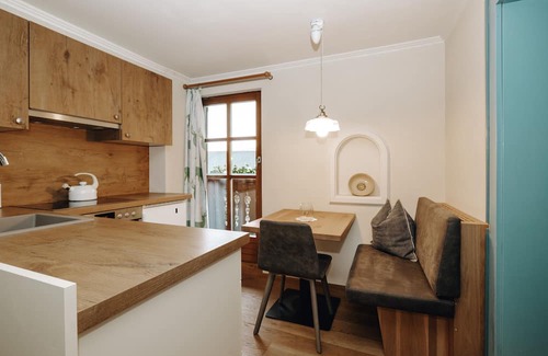 Alpendorf Apartment | Vacation apartment/apartment for 4 guests with 45m² in Sankt Johann im Pongau (297771)