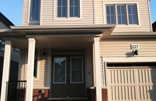 Clarington House | Serene peaceful stay withall amenities including microven and food