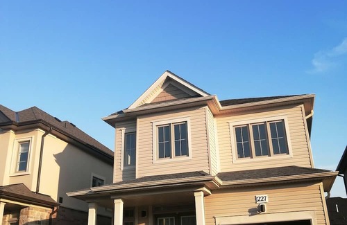 Clarington House | Serene peaceful stay withall amenities including microven and food