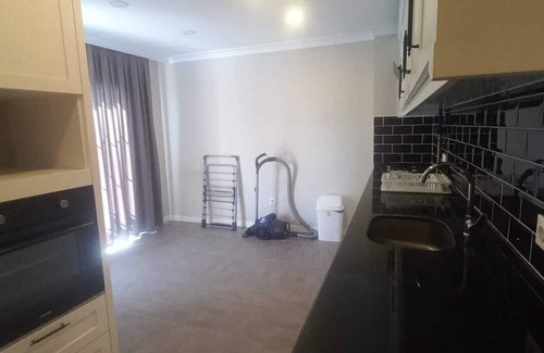 Gaziosmanpasa Apartment | Amazing 6-bedroom apartment with AC in Istanbul
