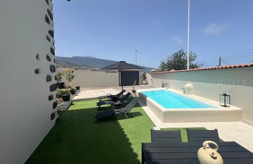 La Orotava Villa | Vacation 'Casa Cucos' with Mountain View, Balcony and Wi-Fi