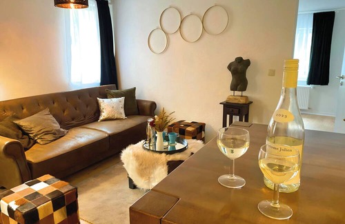 Nieder Mockstadt Apartment | Mi Casita: Charming 1-room apartment, 2min from the highway