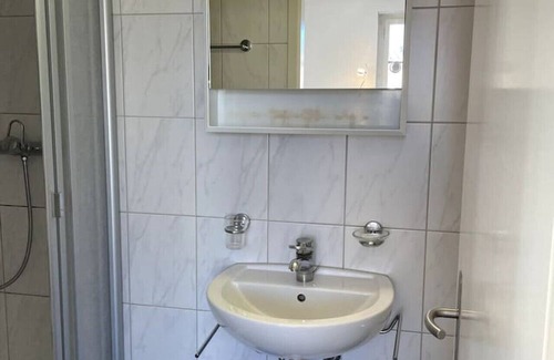 Old Town Apartment | Charming Riverside Studio - Stork 41