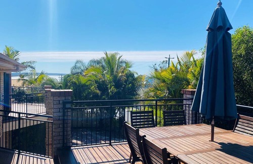 Rainbow Beach House | Sharon Lee 1 - Rainbow Beach