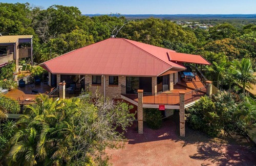 Rainbow Beach House | Sharon Lee 1 - Rainbow Beach