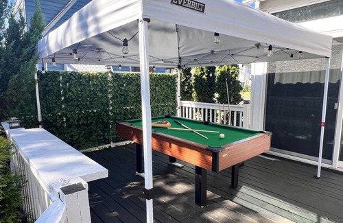 Manville House | Unwind at this 1 room and access to pool table,Netflix, outdoors hot-tub, gazebo