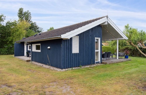Store Kongsmark House | "Hawarth" - 275m from the sea by Interhome