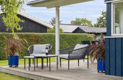 Store Kongsmark House | "Hawarth" - 275m from the sea by Interhome