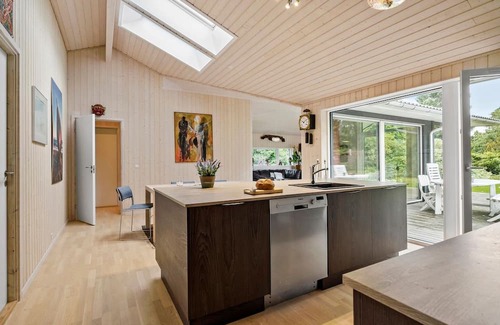 Dronningmolle House | Nice home in Dronningmølle with sauna