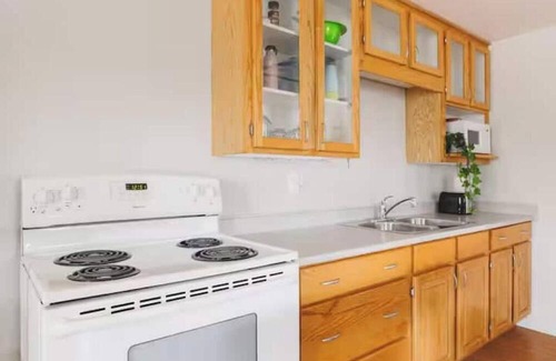 Lambton Shores Cottage | Relax and Unwind at Hideaway Cottages #2