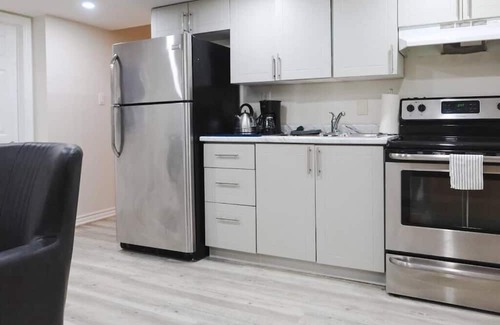 Brantford House | Garden Ave Suite – 3 Mins to Hwy 403