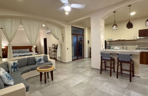 La Union de Isidoro Montes de Oca Apartment | Charming 1-bedroom apartment in brilliant Los Llanos de Temalhuacán with AC
