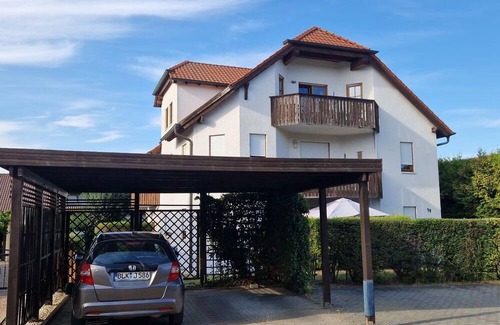 Stadtbezirk West Apartment | Vacation apartment "Kleine Auszeit" - Apartment with balcony in a quiet location