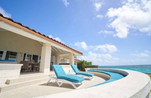 Long Bay House | ZenBreak Maltese Falcon 3bd