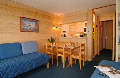 Doucy-Combelouviere Apartment | Beauregard ST3 - Studio Apartment, Sleeps 3