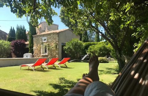 Suze-la-Rousse House | Gîte 'Les Aiguières en Provence' with Private Terrace, Private Garden and Wi-Fi