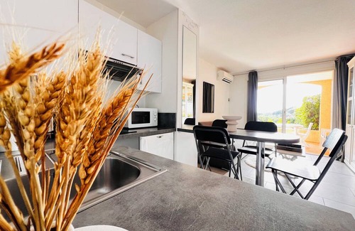 Plage de la Garonnette Apartment | Vrbo Property