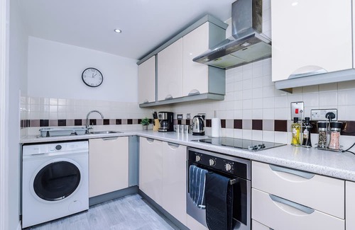 Salford Apartment | *Cosy City Apartment!* | Pool Table, PS4, Netflix