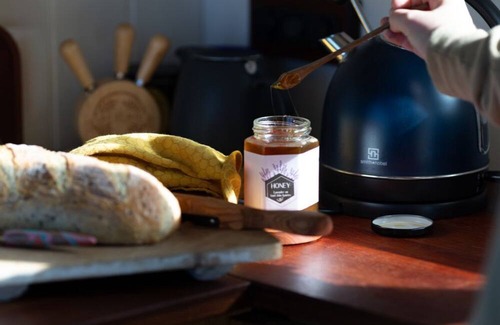 Georges Plains Cabin | Rustic Range Retreat @ Charlotte's Hut nStay, Relax, Unwind & Reconnect