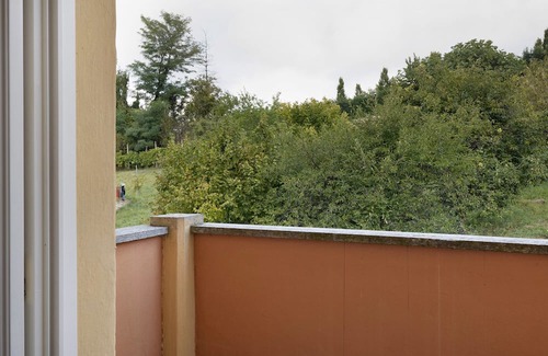 Vicoforte Apartment | Room 'Maria' with Shared Terrace, Wi-Fi and Air Conditioning