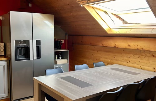 Saint-Pierre-d'Albigny Apartment | Chez fred 201 - parking wifi- clg savoie