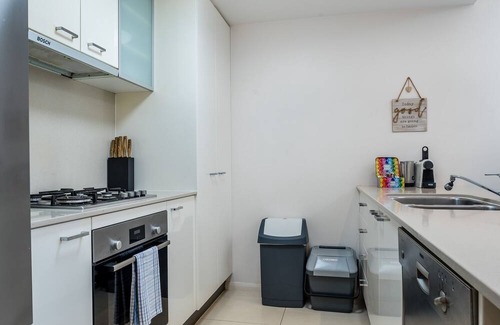 Albion Apartment | Albion Stay – Spacious Patio, Pool & Near Transport