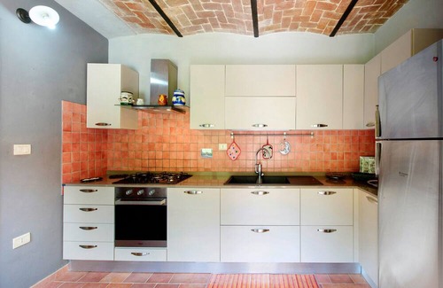 Castagneto Po Apartment | Holiday Home 'Il Trucchetto' with Private Garden